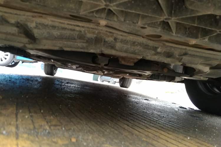 Used Venucia R50 2015 1.6L Manual Fashion Edition Chassis Front
