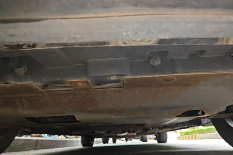 Used Venucia R50 2015 1.6L Automatic Fashion Edition Chassis Front