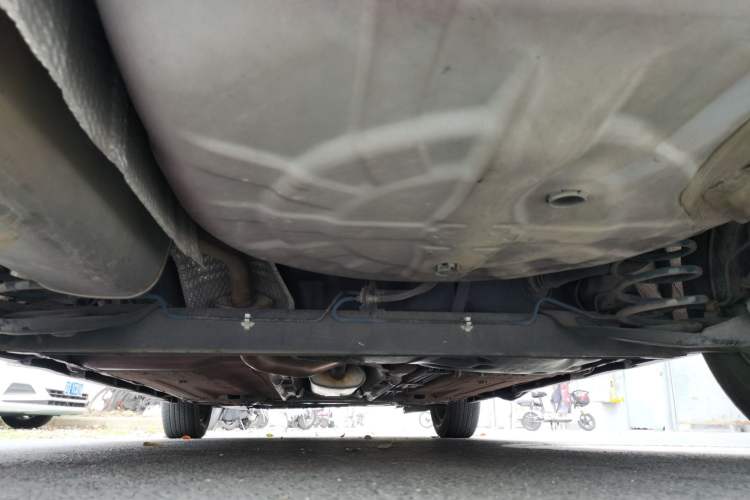 Used Venucia R50 2015 1.6L Automatic Fashion Edition Chassis Rear
