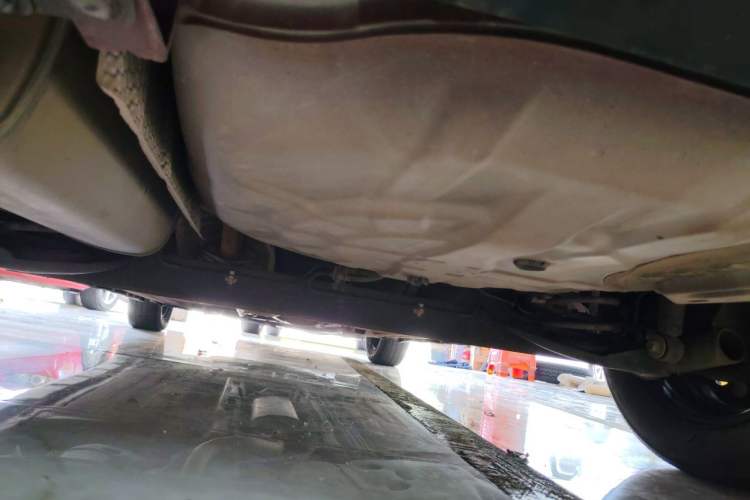 Used Venucia R50 2015 1.6L Automatic Fashion Edition Chassis Rear