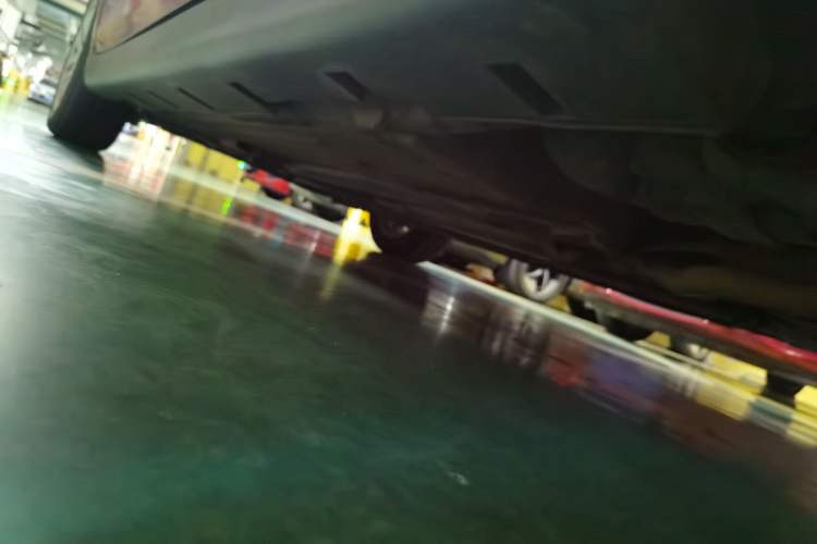 Used Venucia R50 2015 1.6L Automatic Fashion Edition Chassis Rear Left