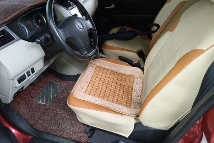 Used Venucia R50 2015 1.6L Automatic Fashion Edition Driver Seat