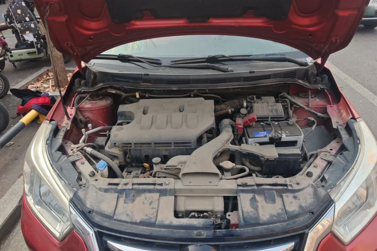 Used Venucia R50 2015 1.6L Manual Fashion Edition Engine Bay