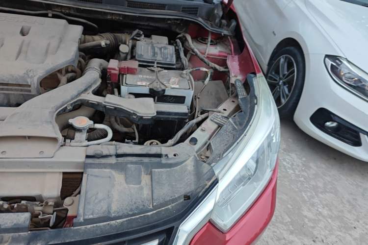 Used Venucia R50 2015 1.6L Manual Fashion Edition Engine Bay Left