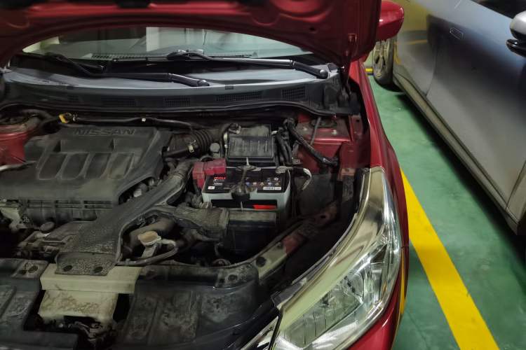 Used Venucia R50 2015 1.6L Automatic Fashion Edition Engine Bay Left