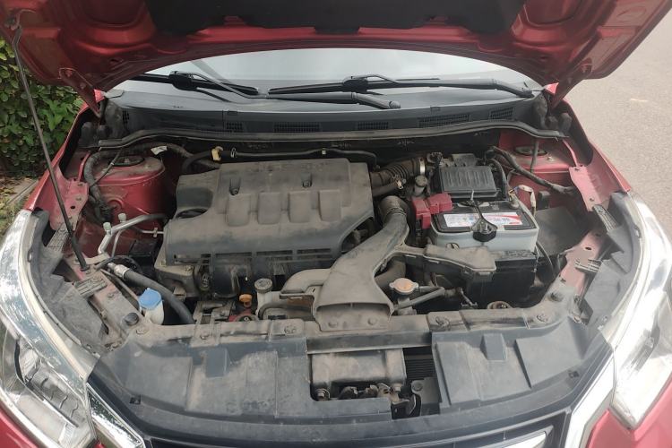 Used Venucia R50 2015 1.6L Manual Fashion Edition Engine Bay
