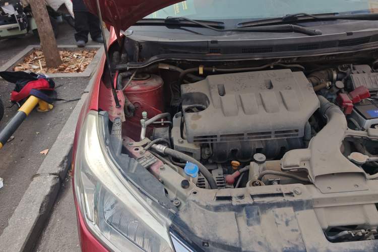 Used Venucia R50 2015 1.6L Manual Fashion Edition Engine Bay Right