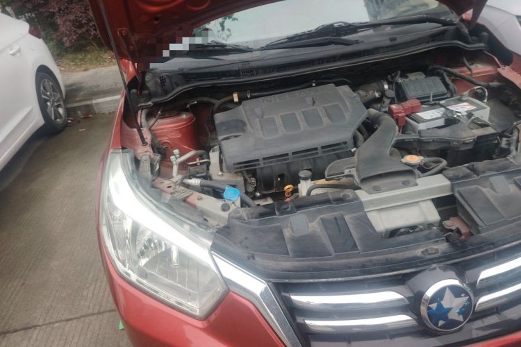 Used Venucia R50 2015 1.6L Manual Fashion Edition Engine Bay Right