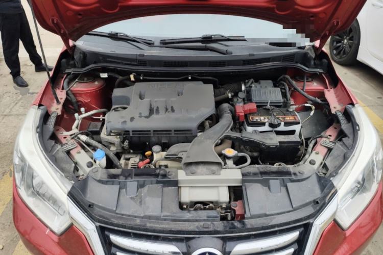 Used Venucia R50 2015 1.6L Manual Fashion Edition Engine Bay