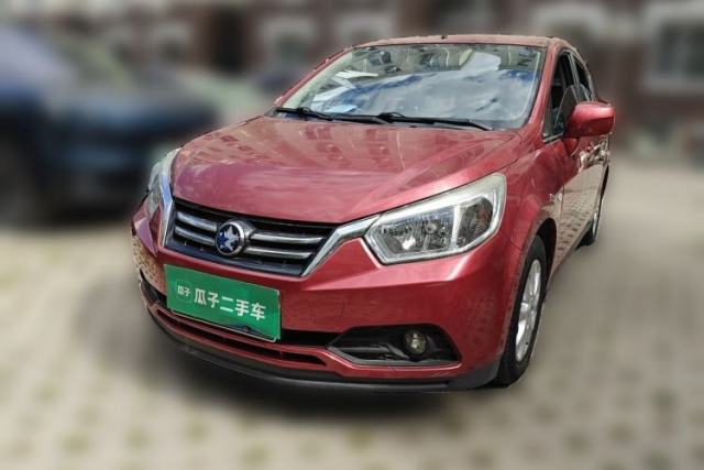 Used Venucia R50 2015 1.6L Automatic Luxury Edition