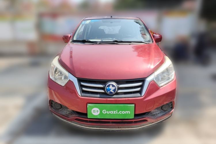 Used Venucia R50 2015 1.6L Manual Fashion Edition Front