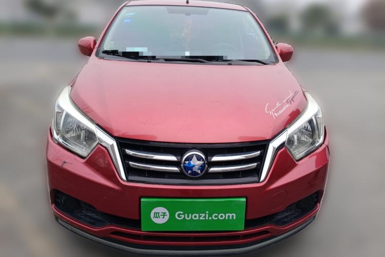Used Venucia R50 2015 1.6L Manual Fashion Edition Front