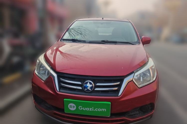 Used Venucia R50 2015 1.6L Manual Fashion Edition Front