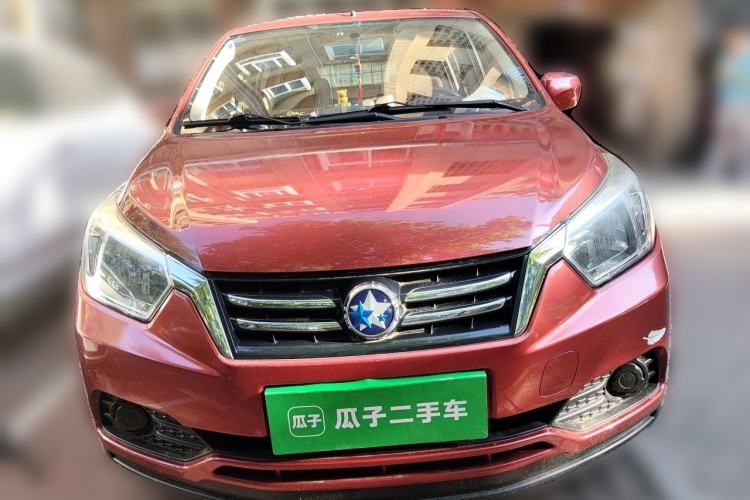 Used Venucia R50 2015 1.6L Manual Fashion Edition Front