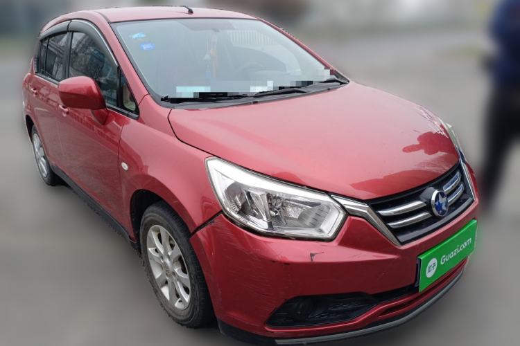 Used Venucia R50 2015 1.6L Manual Fashion Edition Front Right 45 Deg