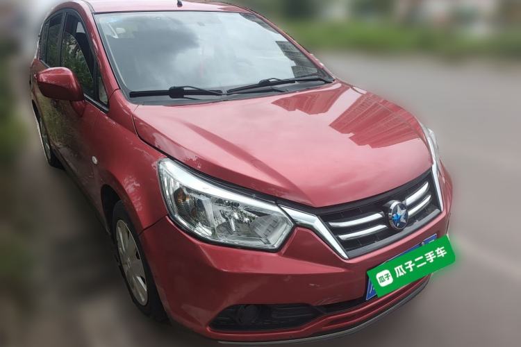 Used Venucia R50 2015 1.6L Manual Fashion Edition Front Right 45 Deg
