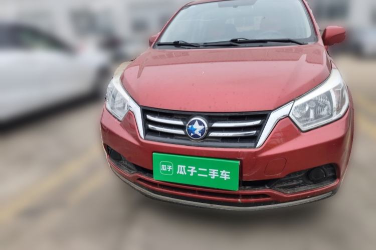 Used Venucia R50 2015 1.6L Manual Fashion Edition Front
