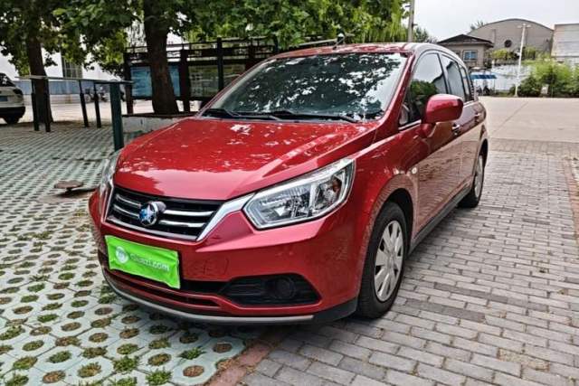 Used Venucia R50 2015 1.6L Automatic Fashion Edition