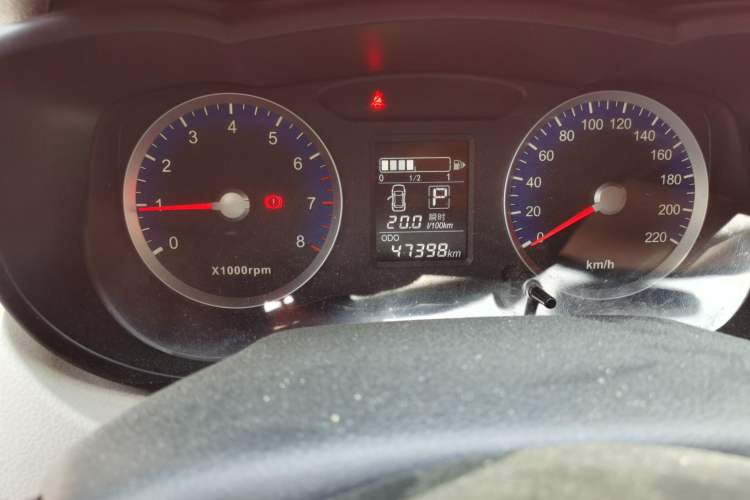 Used Venucia R50 2015 1.6L Automatic Fashion Edition Instrument Cluster