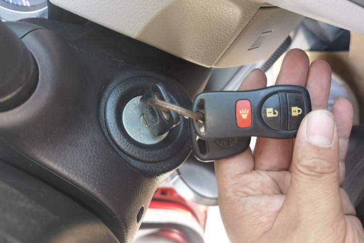 Used Venucia R50 2015 1.6L Automatic Fashion Edition Interior 1