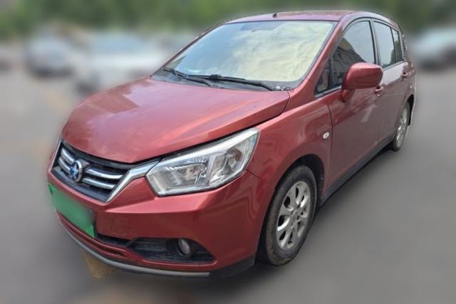 Used Venucia R50 2015 1.6L Automatic Luxury Edition