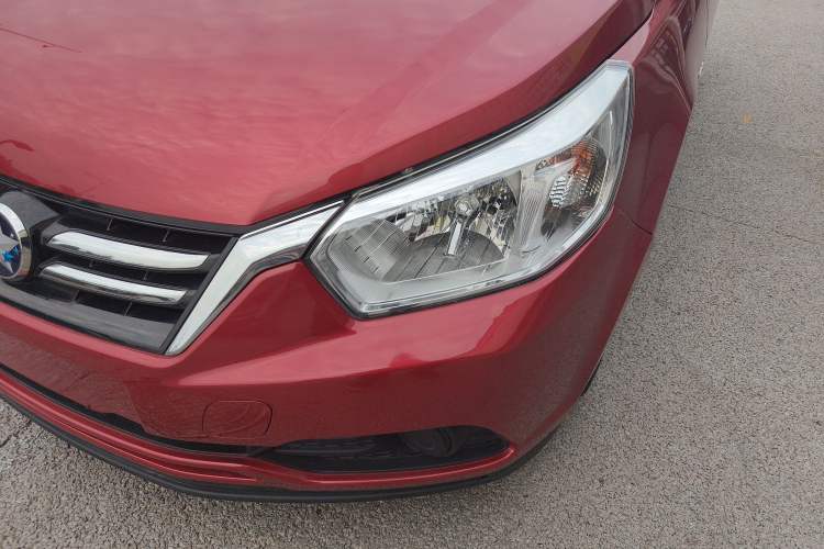 Used Venucia R50 2015 1.6L Automatic Fashion Edition Left Front Headlight