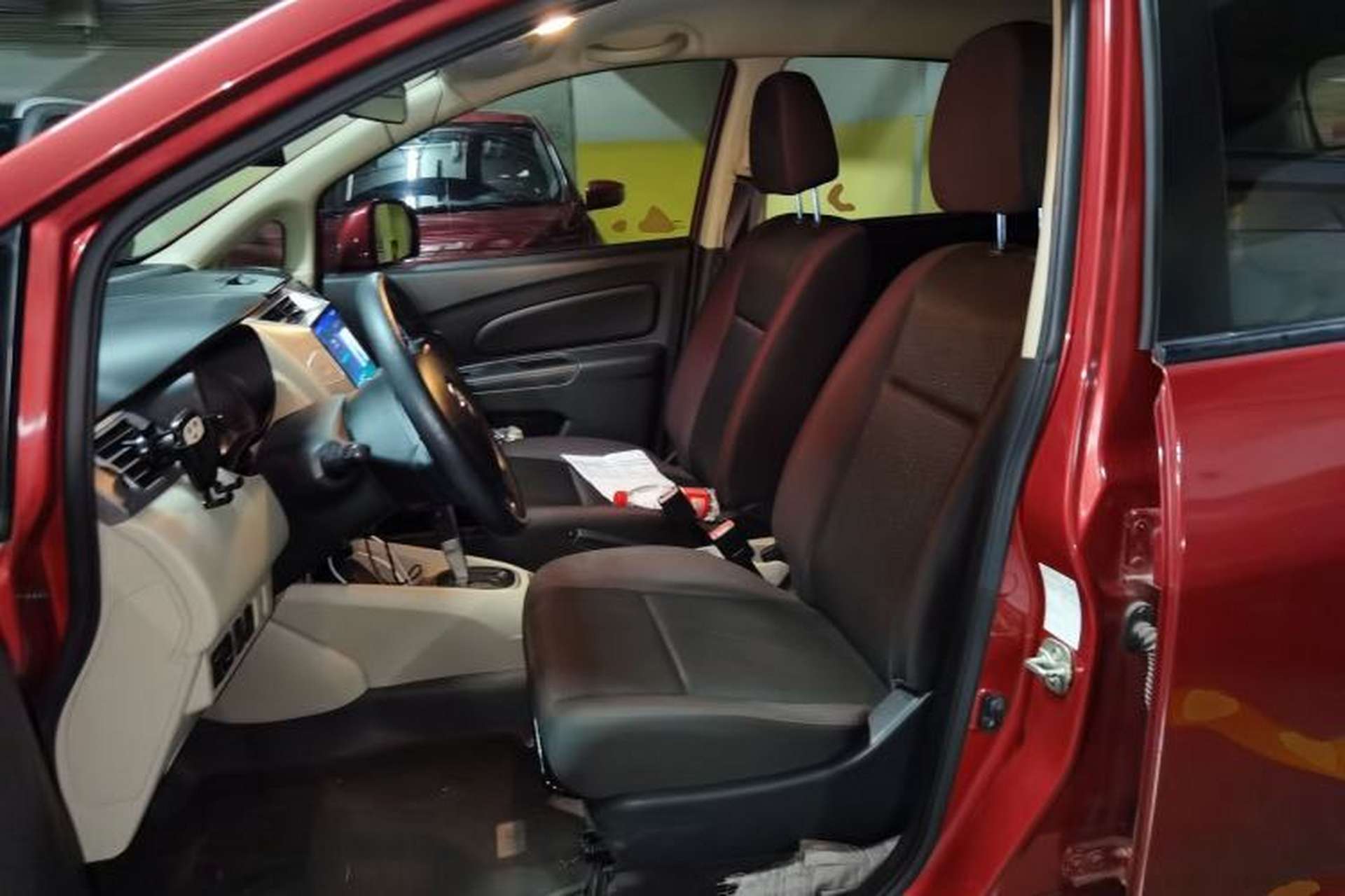 Used Venucia R50 2015 1.6L Automatic Fashion Edition Left Front Seat