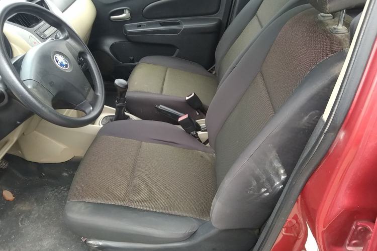 Used Venucia R50 2015 1.6L Manual Fashion Edition Left Front Seat