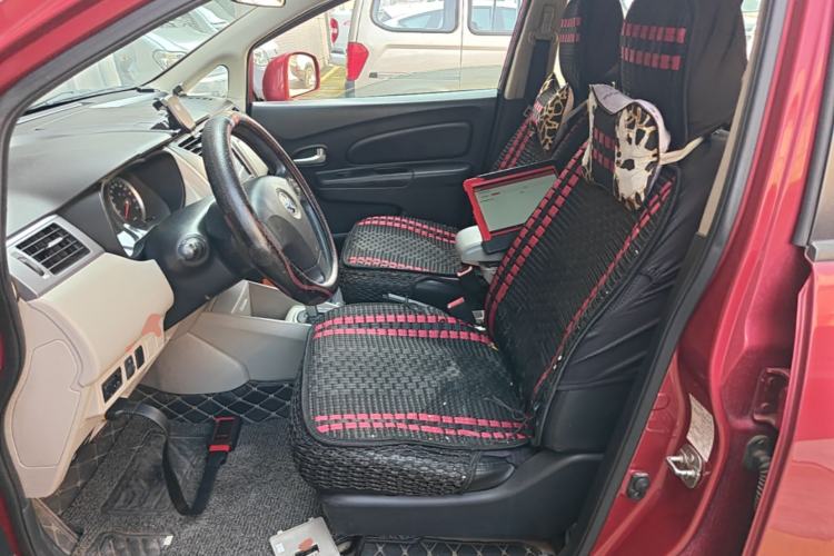 Used Venucia R50 2015 1.6L Automatic Fashion Edition Left Front Seat