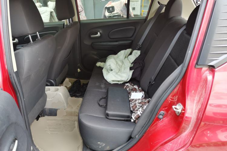 Used Venucia R50 2015 1.6L Automatic Fashion Edition Left Rear Seat