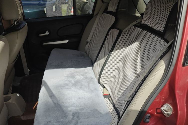 Used Venucia R50 2015 1.6L Automatic Luxury Edition Left Rear Seat