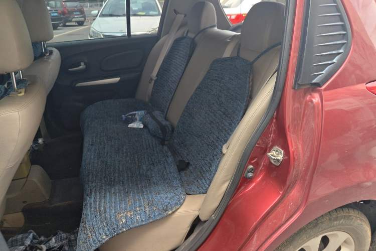 Used Venucia R50 2015 1.6L Automatic Luxury Edition Left Rear Seat