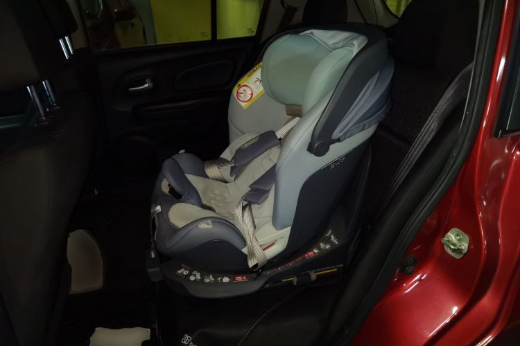 Used Venucia R50 2015 1.6L Automatic Fashion Edition Left Rear Seat