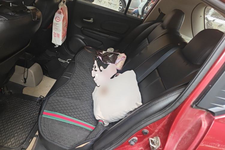 Used Venucia R50 2015 1.6L Automatic Fashion Edition Left Rear Seat