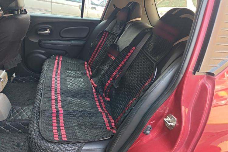 Used Venucia R50 2015 1.6L Automatic Fashion Edition Left Rear Seat