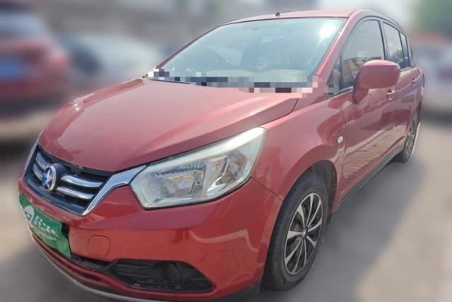 Used Venucia R50 2015 1.6L Manual Fashion Edition