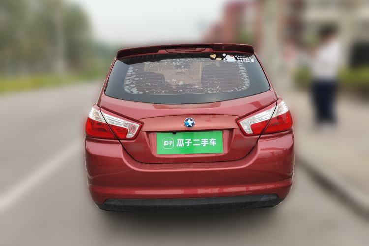 Used Venucia R50 2015 1.6L Automatic Fashion Edition Rear