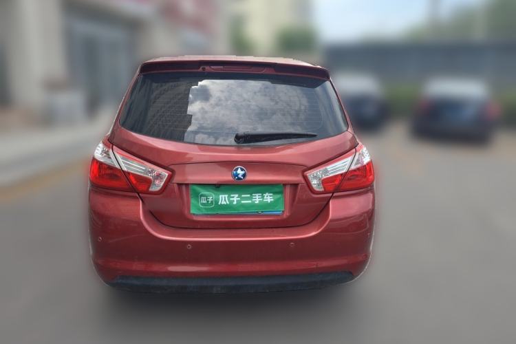 Used Venucia R50 2015 1.6L Automatic Luxury Edition Rear