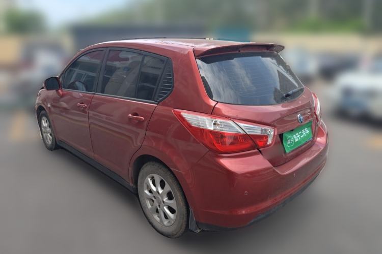 Used Venucia R50 2015 1.6L Automatic Luxury Edition Rear Left 45 Deg