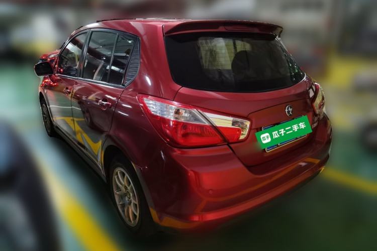 Used Venucia R50 2015 1.6L Automatic Fashion Edition Rear Left 45 Deg