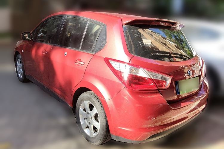 Used Venucia R50 2015 1.6L Manual Fashion Edition Rear Left 45 Deg