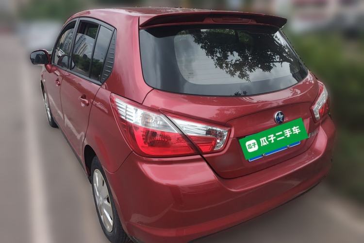 Used Venucia R50 2015 1.6L Manual Fashion Edition Rear Left 45 Deg