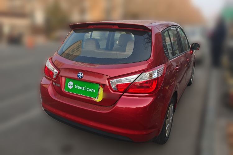 Used Venucia R50 2015 1.6L Manual Fashion Edition Rear Right 45 Deg