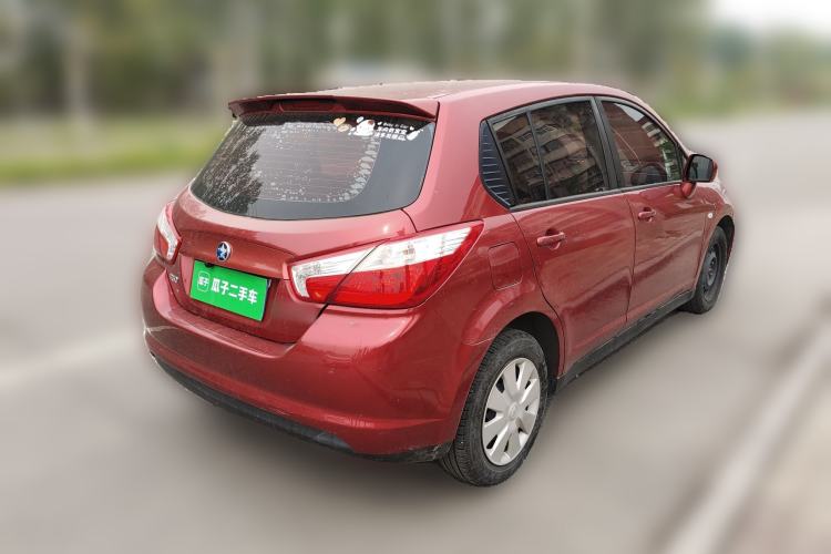 Used Venucia R50 2015 1.6L Automatic Fashion Edition Rear Right 45 Deg
