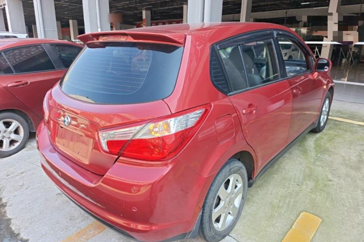 Used Venucia R50 2015 1.6L Automatic Fashion Edition Rear Right 45 Deg