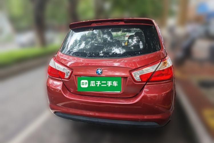 Used Venucia R50 2015 1.6L Automatic Fashion Edition Rear