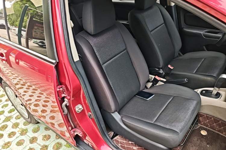 Used Venucia R50 2015 1.6L Automatic Fashion Edition Right Front Seat