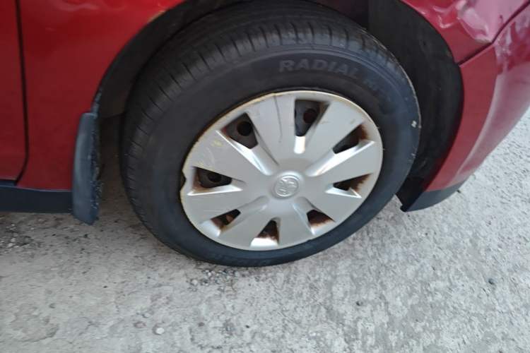 Used Venucia R50 2015 1.6L Manual Fashion Edition Right Front Wheel Hub