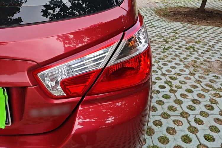Used Venucia R50 2015 1.6L Automatic Fashion Edition Right Rear Taillight