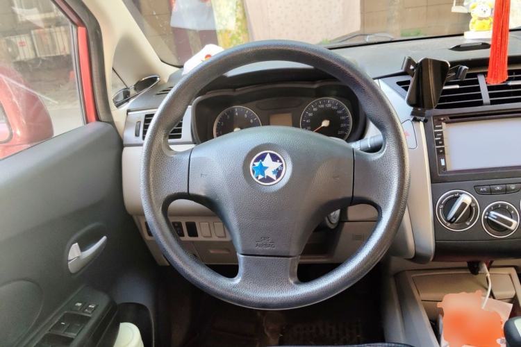 Used Venucia R50 2015 1.6L Manual Fashion Edition Steering Wheel